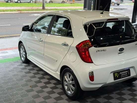 KIA-PICANTO-2013