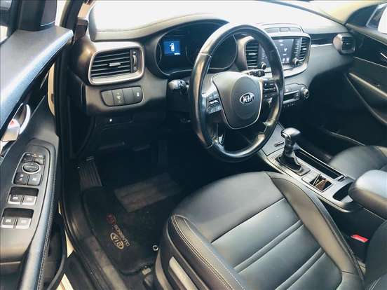 KIA-SORENTO-2017