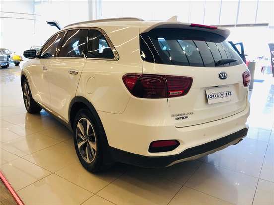 KIA-SORENTO-2.4 16V GASOLINA EX 7L AWD AUTOMÁTICO KIA-SORENTO-2017