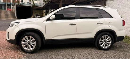 KIA-SORENTO-2014