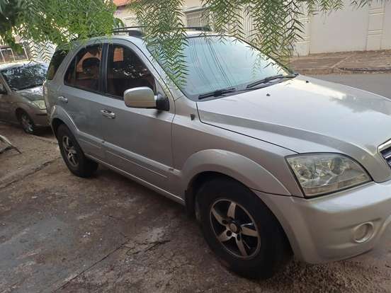 KIA-SORENTO-2006