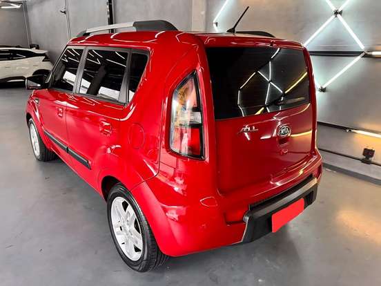 KIA-SOUL-1.6 U.153 16V GASOLINA 4P AUTOMÁTICO KIA-SOUL-2010