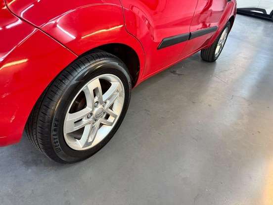 KIA-SOUL-1.6 U.153 16V GASOLINA 4P AUTOMÁTICO KIA-SOUL-2010