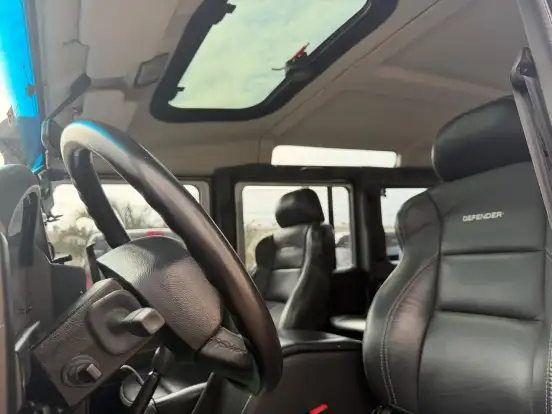 LAND ROVER-DEFENDER-2011