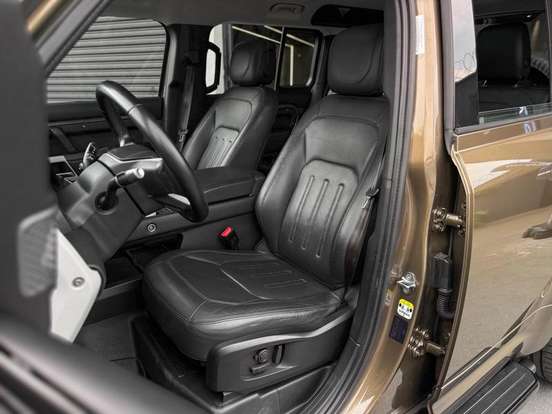 LAND ROVER-DEFENDER-2021