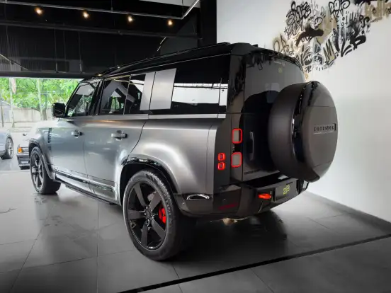 LAND ROVER-DEFENDER-2026