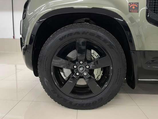 LAND ROVER-DEFENDER-2025