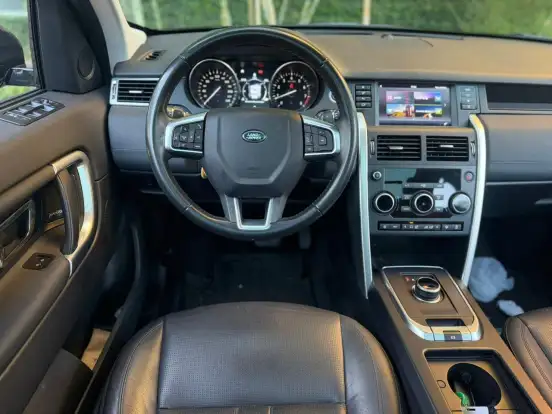 LAND ROVER-DISCOVERY SPORT-2017