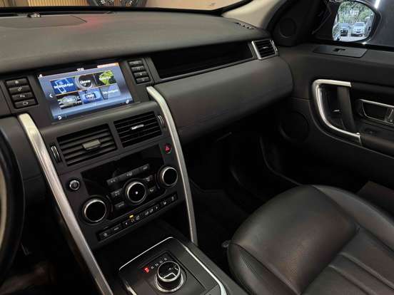 LAND ROVER-DISCOVERY SPORT-2018