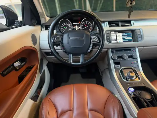 LAND ROVER-RANGE ROVER EVOQUE-2.0 PRESTIGE 4WD 16V GASOLINA 4P AUTOMÁTICO LAND ROVER-RANGE ROVER EVOQUE-2013