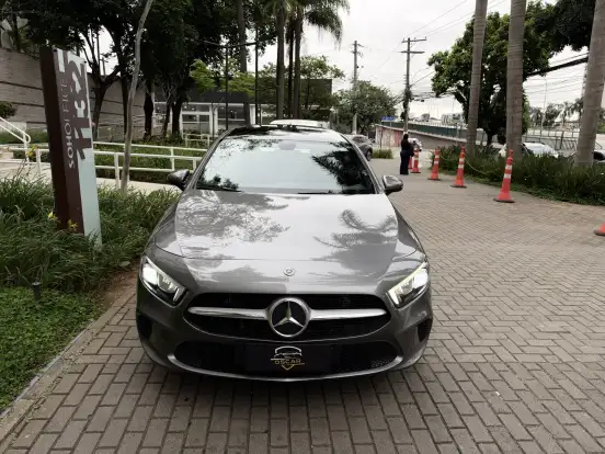 MERCEDES-BENZ-A 200-2019