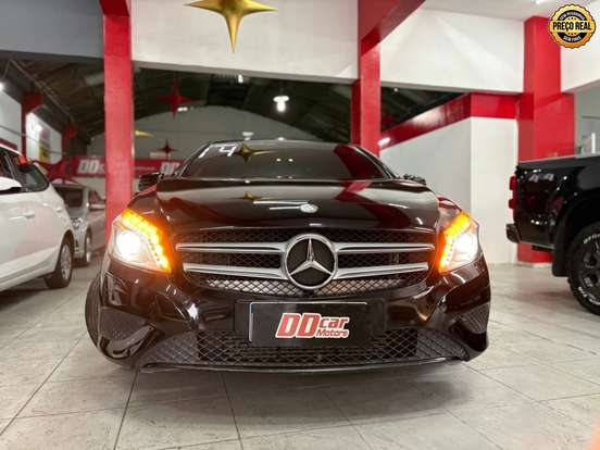 MERCEDES-BENZ-A 200-2013