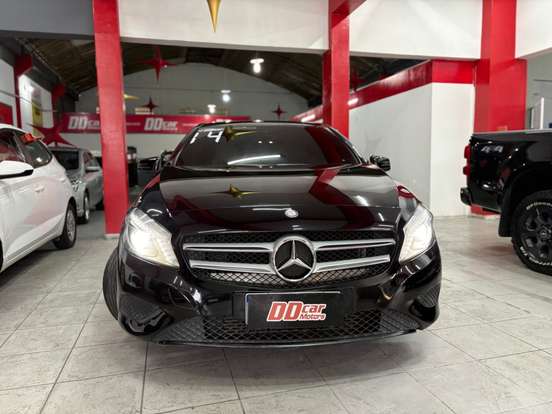 MERCEDES-BENZ-A 200-1.6 TURBO URBAN 16V GASOLINA 4P AUTOMÁTICO MERCEDES-BENZ-A 200-2013