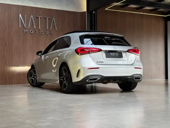 MERCEDES-BENZ-A 250-2018