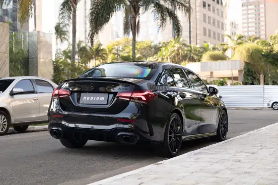 MERCEDES-BENZ-A 35 AMG-2020