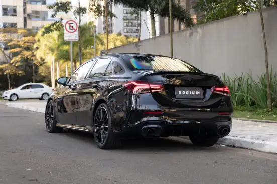 MERCEDES-BENZ-A 35 AMG-2020