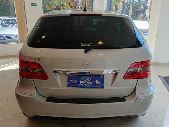MERCEDES-BENZ-B 180-2011