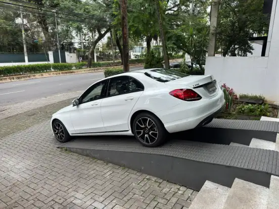 MERCEDES-BENZ-C 200-2018