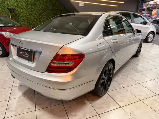 MERCEDES-BENZ-C 200-1.8 CGI AVANTGARDE 16V GASOLINA 4P AUTOMÁTICO MERCEDES-BENZ-C 200-2012