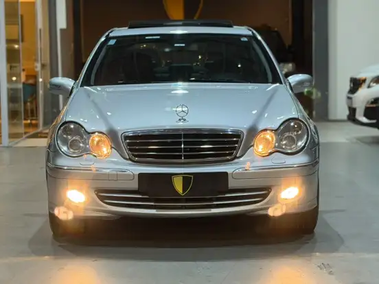 MERCEDES-BENZ-C 230-2.5 AVANTGARDE V6 24V GASOLINA 4P AUTOMÁTICO MERCEDES-BENZ-C 230-2005