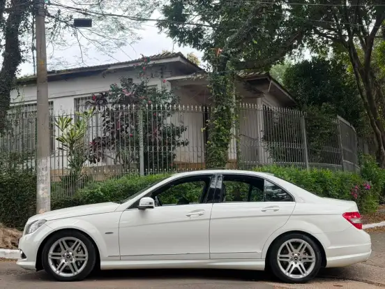 MERCEDES-BENZ-C 300-3.0 AVANTGARDE V6 24V GASOLINA 4P AUTOMÁTICO MERCEDES-BENZ-C 300-2010