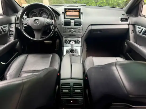 MERCEDES-BENZ-C 300-2010