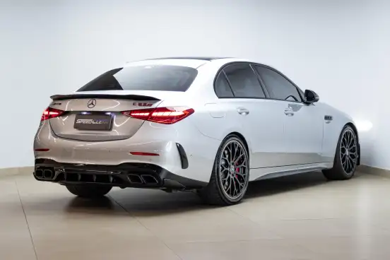 MERCEDES-BENZ-C 63 AMG-2024