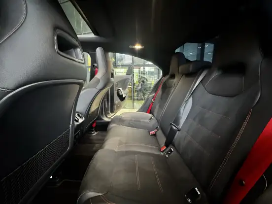 MERCEDES-BENZ-CLA 35 AMG-2021