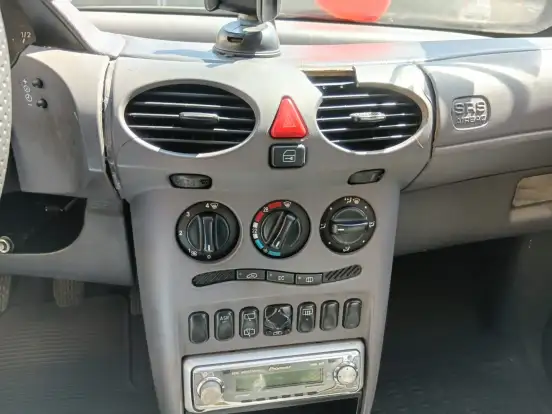 MERCEDES-BENZ-CLASSE A-2004