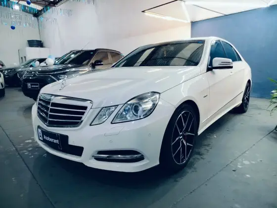 MERCEDES-BENZ E 250 1.8 CGI AVANTGARDE 16V GASOLINA 4P AUTOMÁTICO