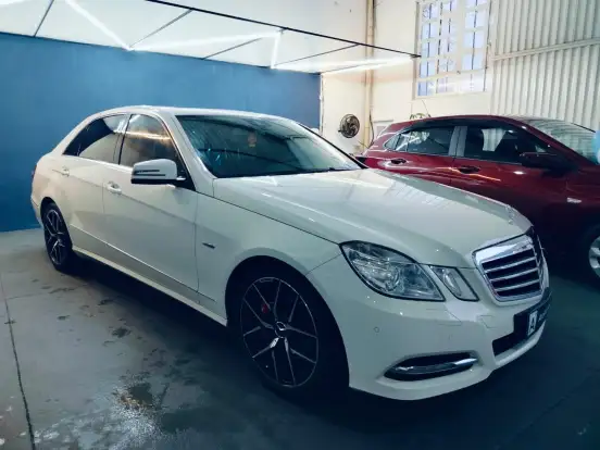 MERCEDES-BENZ-E 250-2010