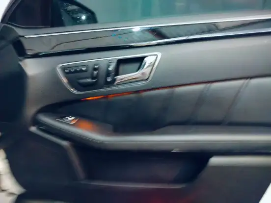 MERCEDES-BENZ-E 250-1.8 CGI AVANTGARDE 16V GASOLINA 4P AUTOMÁTICO MERCEDES-BENZ-E 250-2010