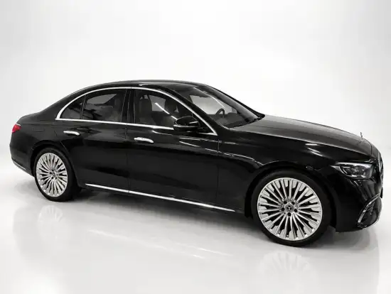 MERCEDES-BENZ-E 300-2024