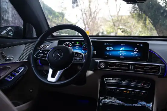MERCEDES-BENZ-EQC 400-4MATIC ELÉTRICO MERCEDES-BENZ-EQC 400-2020