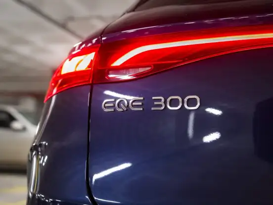 MERCEDES-BENZ-EQE 300-89 KW ELÉTRICO AMG LINE MERCEDES-BENZ-EQE 300-2023