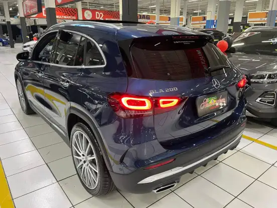 MERCEDES-BENZ-GLA 200-2022