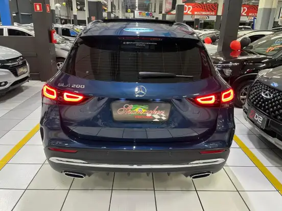 MERCEDES-BENZ-GLA 200-2022