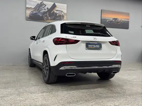 MERCEDES-BENZ-GLA 200-2025