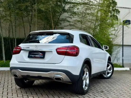 MERCEDES-BENZ-GLA 200-2019