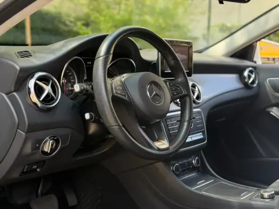 MERCEDES-BENZ-GLA 200-1.6 CGI FLEX ADVANCE 7G-DCT MERCEDES-BENZ-GLA 200-2019