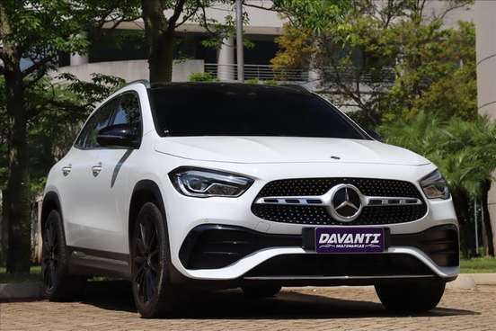 MERCEDES-BENZ-GLA 200-2022