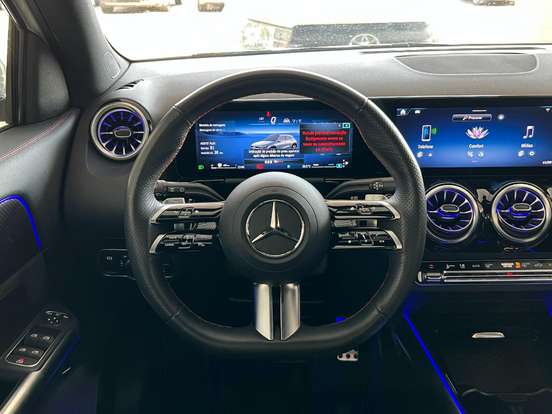 MERCEDES-BENZ-GLA 200-2024