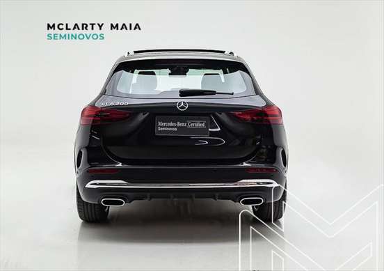 MERCEDES-BENZ-GLA 200-2025