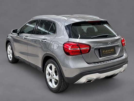 MERCEDES-BENZ-GLA 200-2019