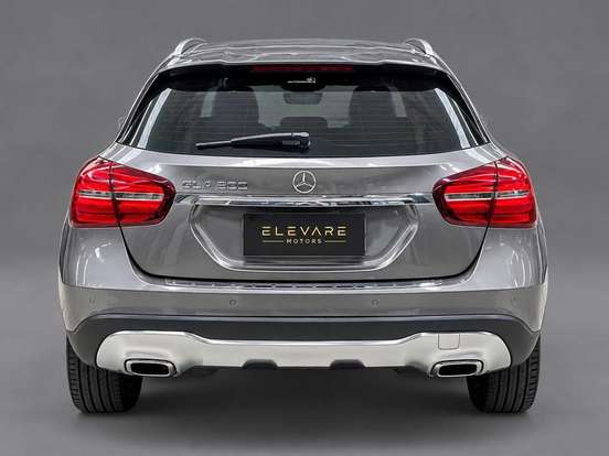 MERCEDES-BENZ-GLA 200-2019