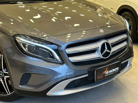 MERCEDES-BENZ-GLA 250-2017