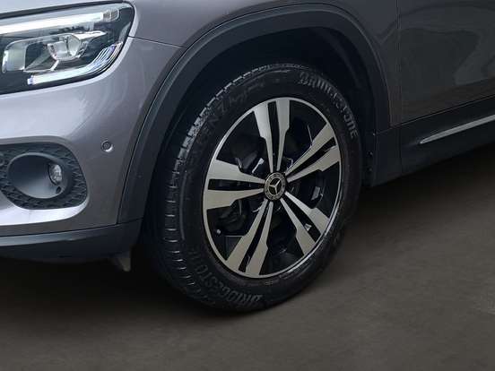 MERCEDES-BENZ-GLB 200-2021
