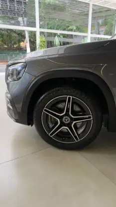 MERCEDES-BENZ-GLB 220-2025