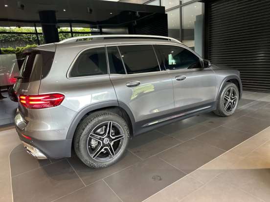 MERCEDES-BENZ-GLB 220-2024