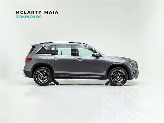 MERCEDES-BENZ-GLB 220-2.0 MHEV AMG LINE 4MATIC 8G-DCT MERCEDES-BENZ-GLB 220-2025